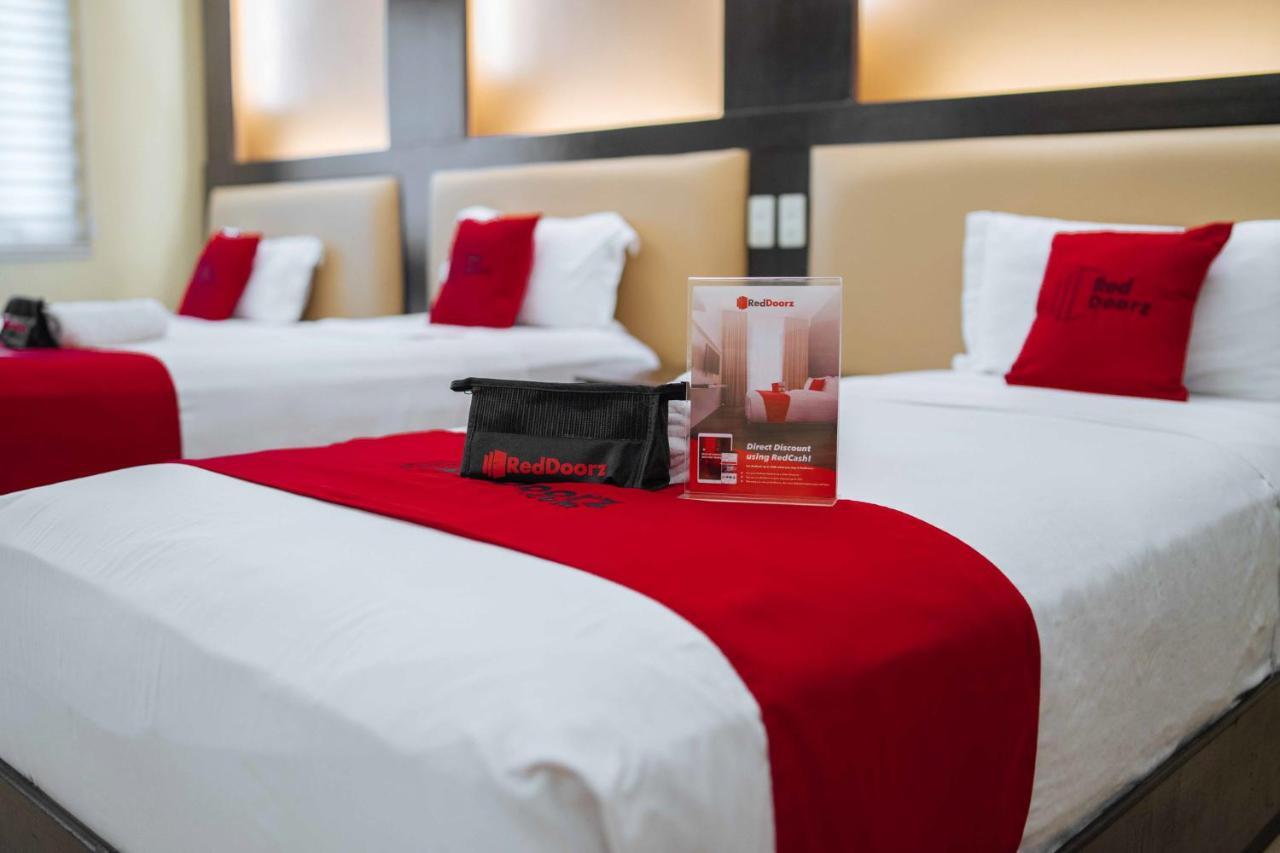 Reddoorz Premium Near Trinoma Hotel Quezon City Exterior photo