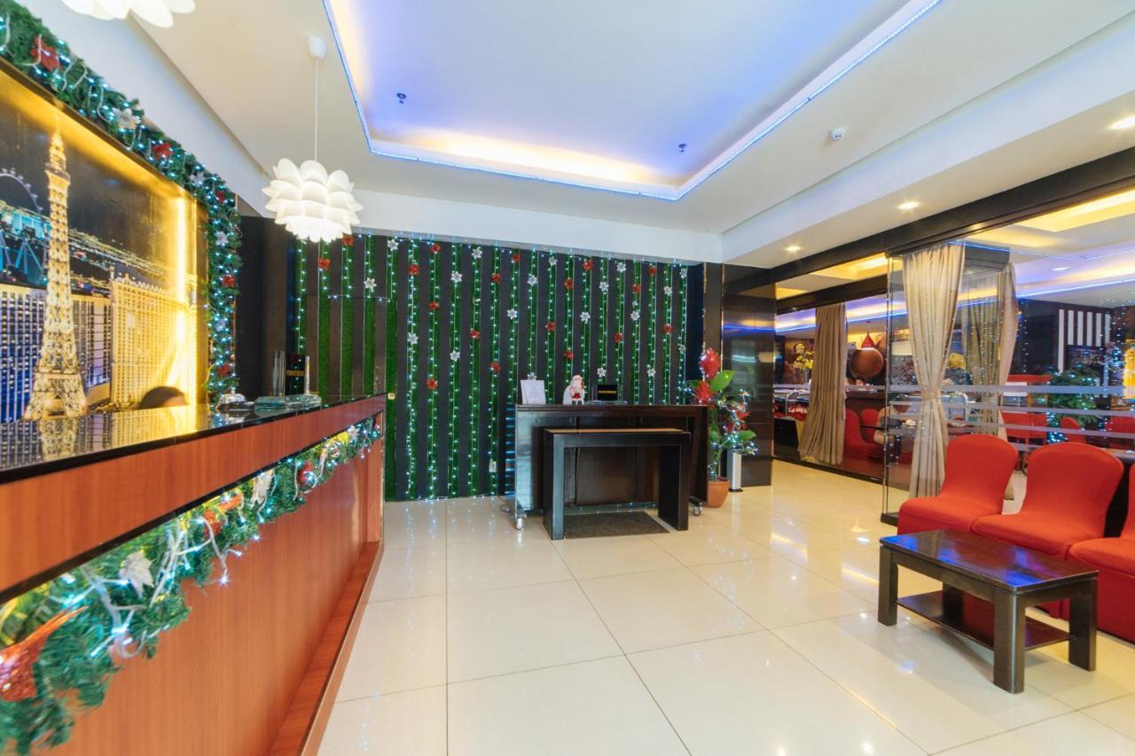 Reddoorz Premium Near Trinoma Hotel Quezon City Exterior photo